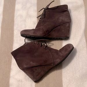 Clarks Brown Suede Winter Heels